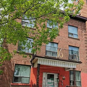 ** Guest house University Apartment Canada